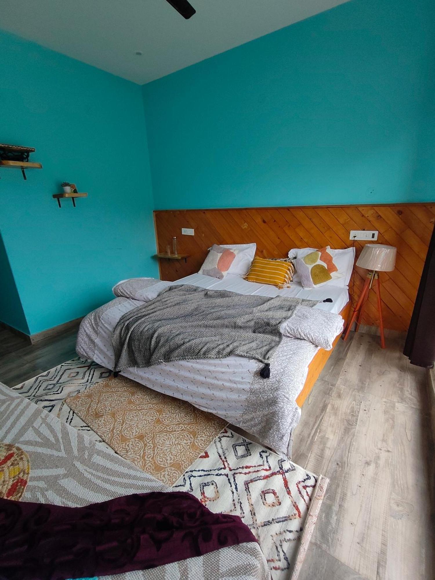 Flyscape Hostel Bir  Exterior photo