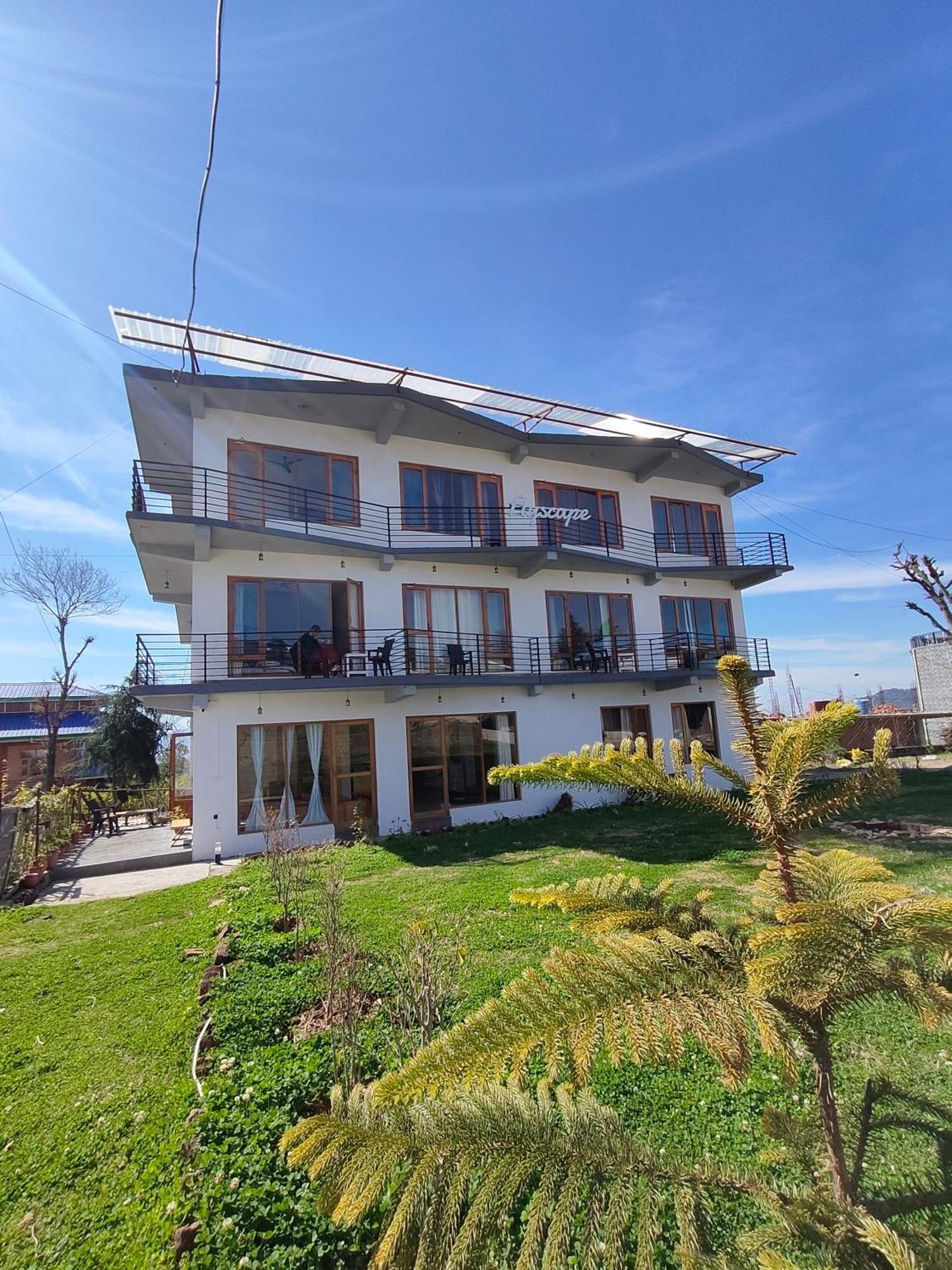 Flyscape Hostel Bir  Exterior photo